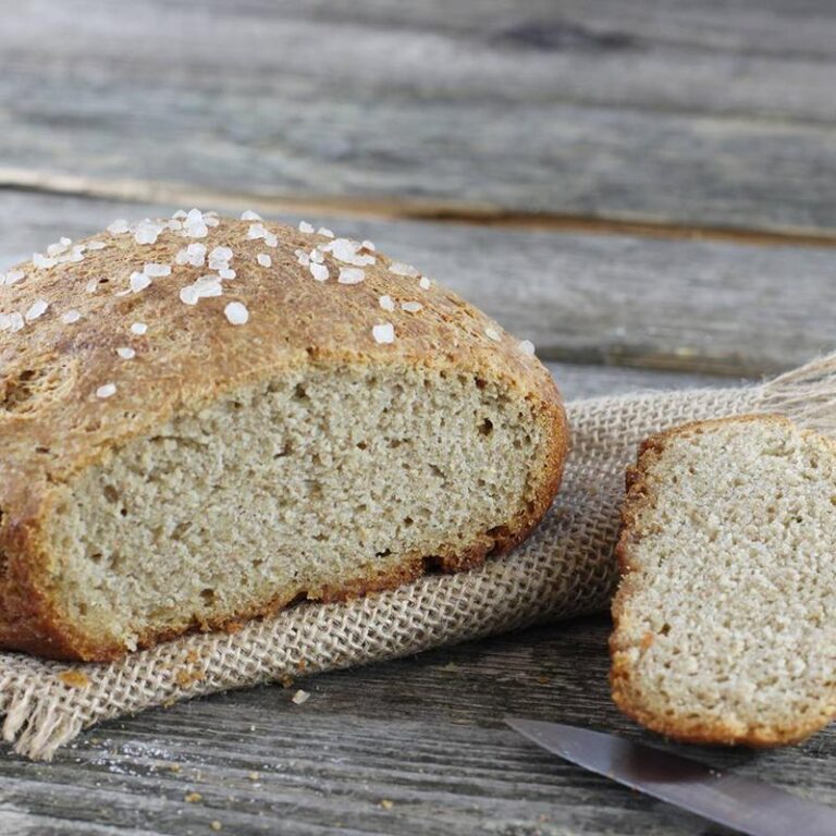 Czy chleb pełnoziarnisty naprawdę tuczy? Oto, co warto wiedzieć!