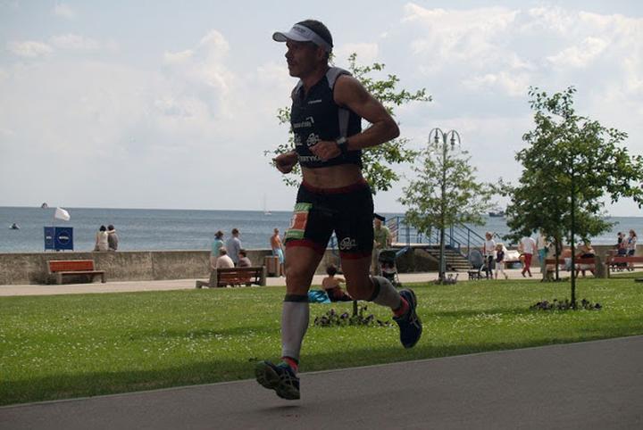 Idealna rozgrzewka przed bieganiem – klucz do lepszych wyników i mniejszych kontuzji