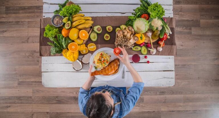 Jak złagodzić objawy kolki nerkowej dzięki odpowiedniej diecie?