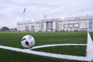 Czy klub sportowy ma prawo wystawiać fakturę? Sprawdź, co musisz wiedzieć!