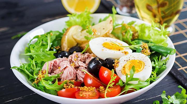 Jajka w diecie wątrobowej – czy to dobry wybór?