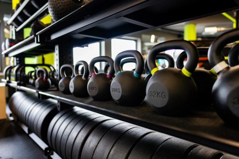 Jak skutecznie napisać wypowiedzenie umowy z siłownią? Praktyczny przewodnik