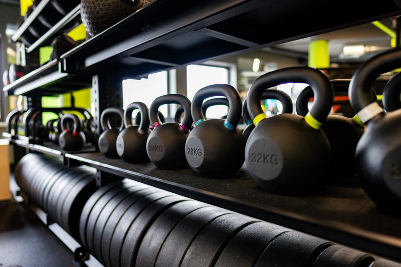 Jak skutecznie napisać wypowiedzenie umowy z siłownią? Praktyczny przewodnik