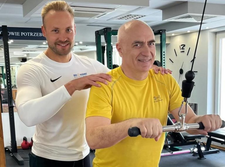 Kto jest najlepszym trenerem personalnym w Warszawie? Sprawdź nasze rekomendacje!