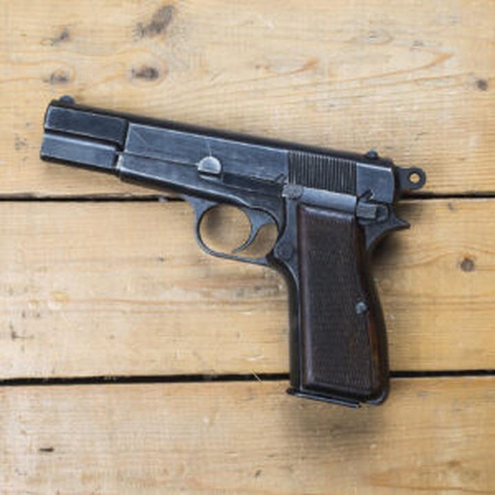 Pozwolenie na broń: sportowa czy kolekcjonerska - co wybrać?