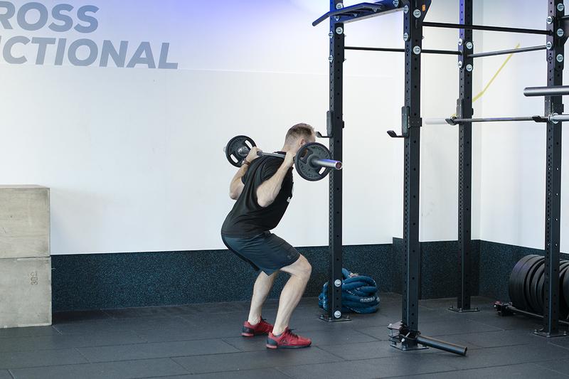 Przysiady ze sztangą: Które mięśnie pracują podczas tego skutecznego ćwiczenia?