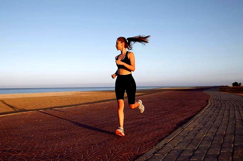 Bieganie czy siłownia: Co wybrać dla najlepszych efektów?