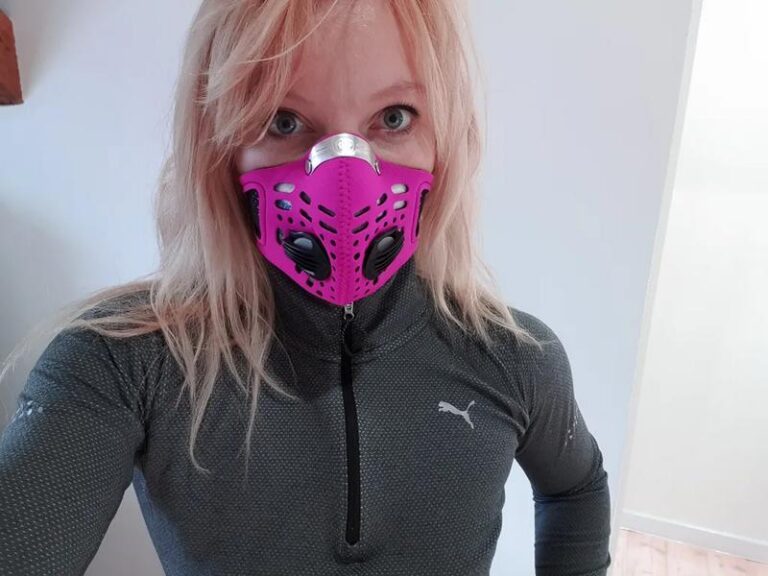 Jaką maskę do biegania wybrać, by czuć się komfortowo i bezpiecznie?